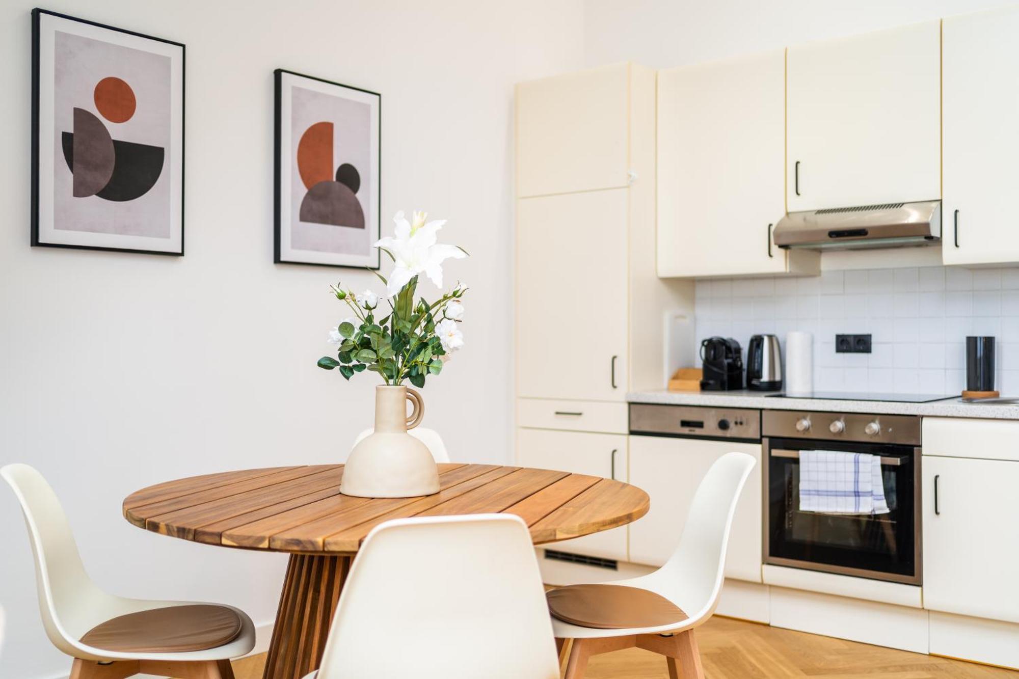 Myflat - Bright Apartment Near Central Station Vienna Luaran gambar
